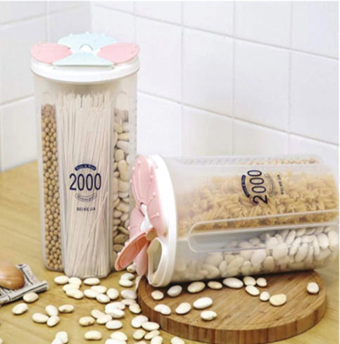 Transparent sealed 4-section storage box, ideal for kitchen organization. Transparent sealed 4-section storage box, ideal for kitchen organization.